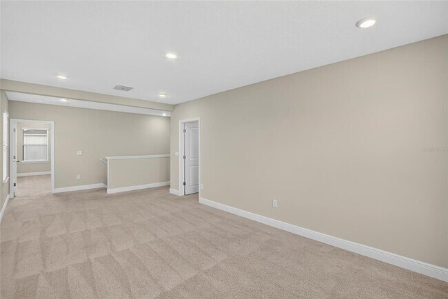 Building Photo - 2546 Warren Acrs Blvd