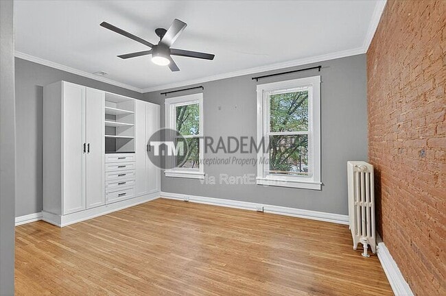 Building Photo - 255 New Holland Ave
