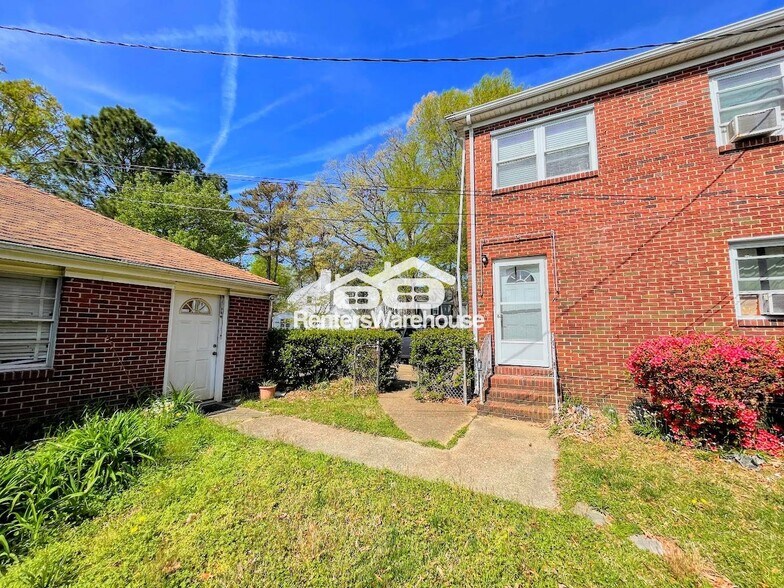 Building Photo - 7467 Hampton Blvd