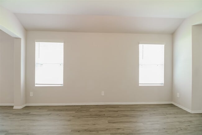Building Photo - 13421 Musky Dr