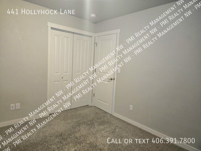 Building Photo - 441 Hollyhock Ln