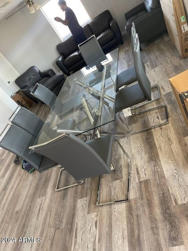 Building Photo - 1025 N Menze St