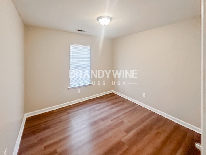 Building Photo - 425 Hannah Dr