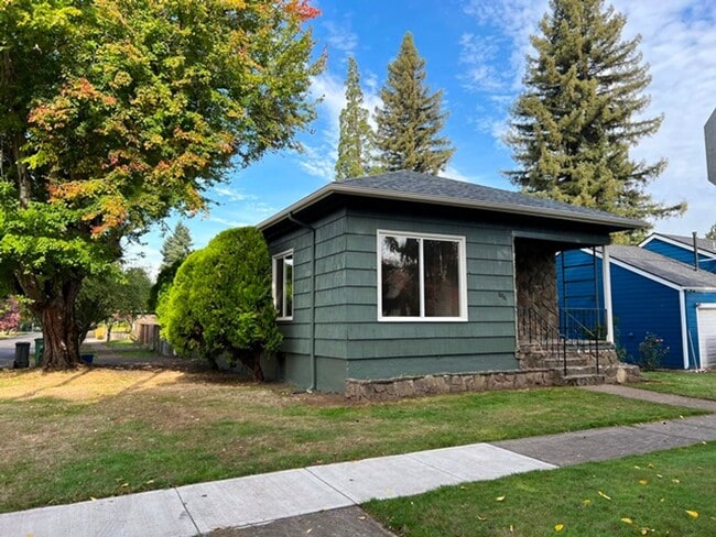 Building Photo - 2Bd/1Ba Single Story House w/ Basement - A...