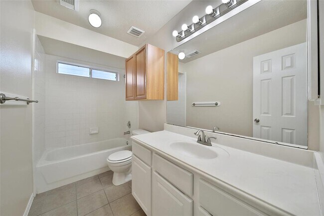 Building Photo - 14622 Palos Park Dr