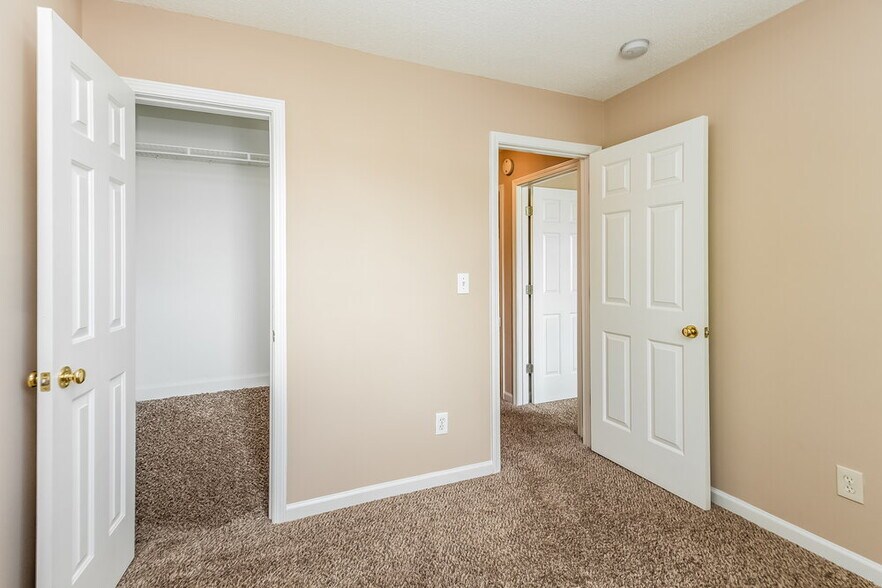 Building Photo - 4645 Valais Ct