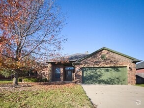 Building Photo - 1859 Roadrunner Dr