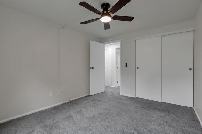 Building Photo - 1488 Red Leaf Ln