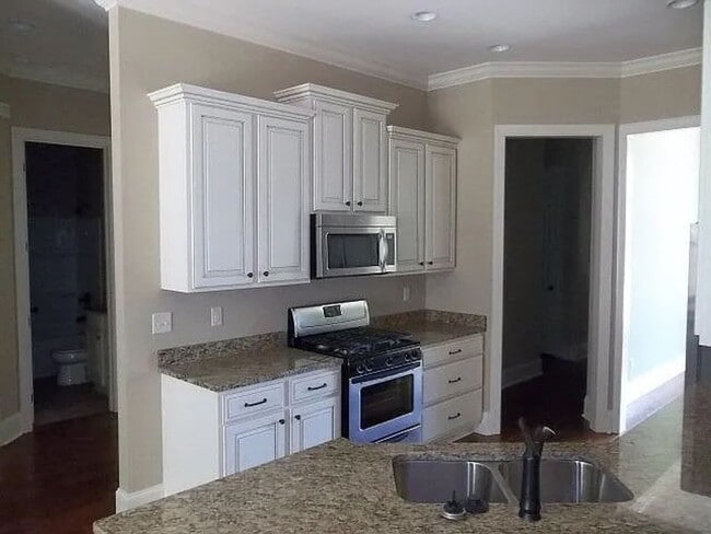 Building Photo - Wonderful 4 Bed, 3.5 Bath with Bonus Room