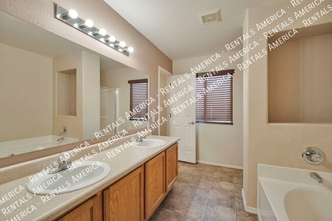 Building Photo - 10186 E Desert Paradise Pl