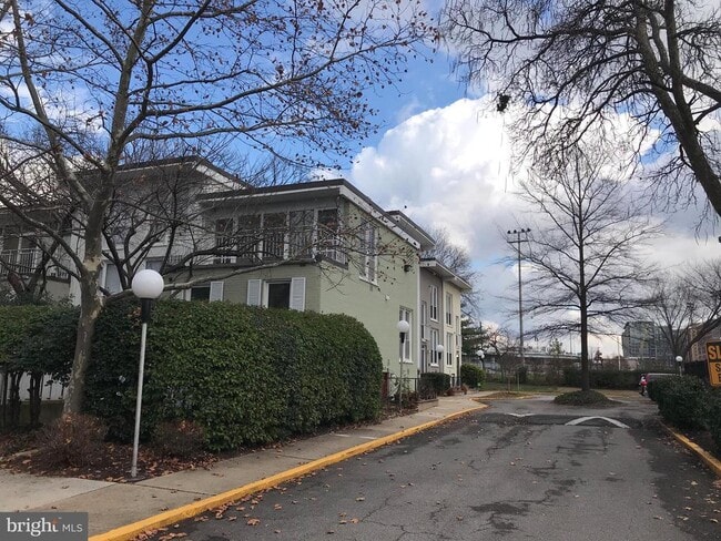 Building Photo - 60 G St SW