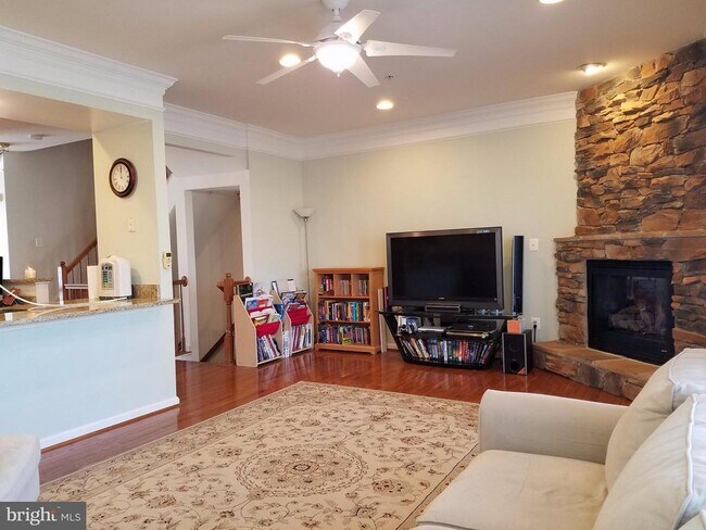 Building Photo - 18722 Broken Oak Rd