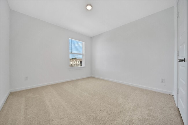 Building Photo - 11915 Carvalho Dr