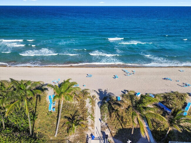 Building Photo - 4750 S Ocean Blvd