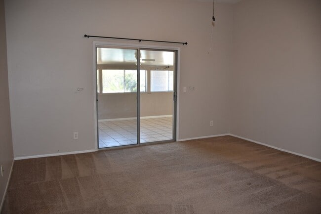 Building Photo - Great home in Mature Neighborhood