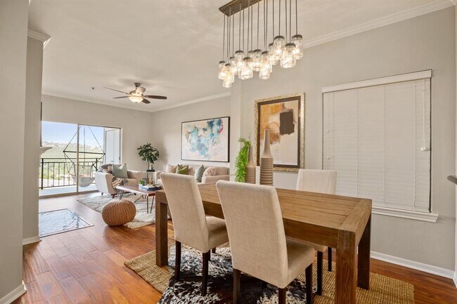 Building Photo - 6000 Shepherd Mountain Cove