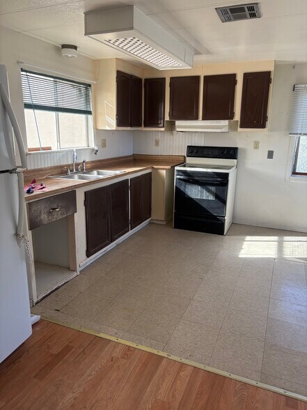 Building Photo - 20659 E Quail Run Dr