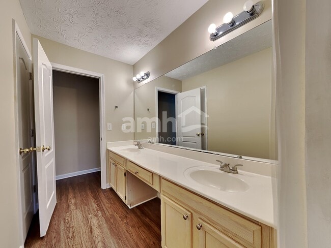 Building Photo - 7474 Clipper Cove