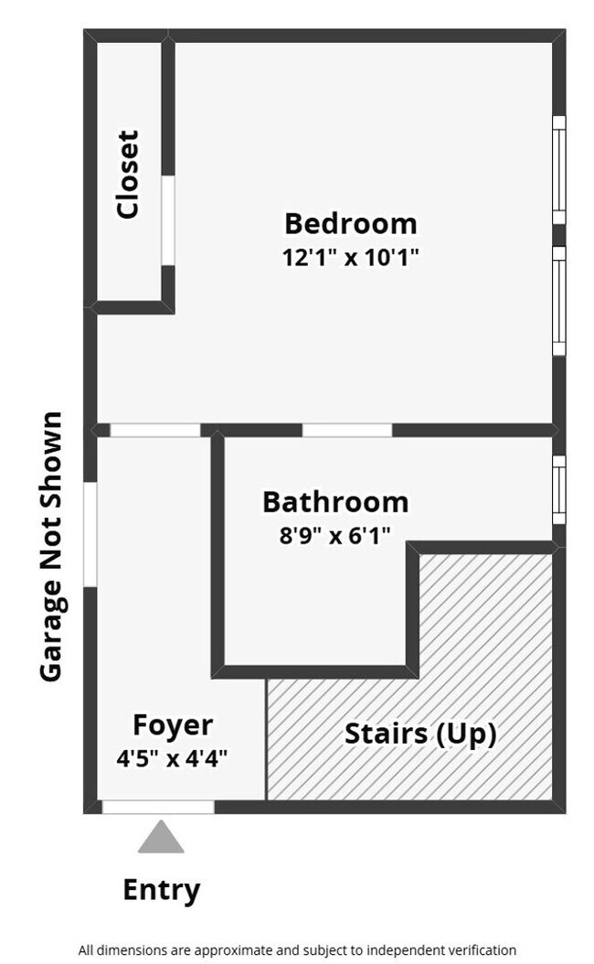 Building Photo - Stylish Eastlake Townhome with Pool Access...