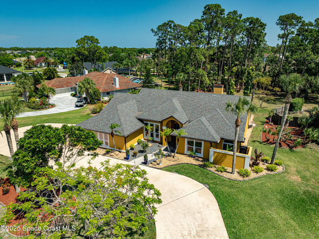 Building Photo - 3789 Peacock Dr