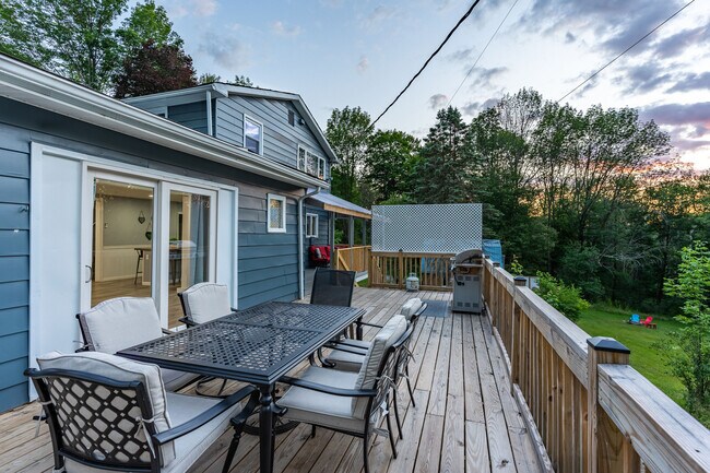 Building Photo - 173 Mountainview Rd