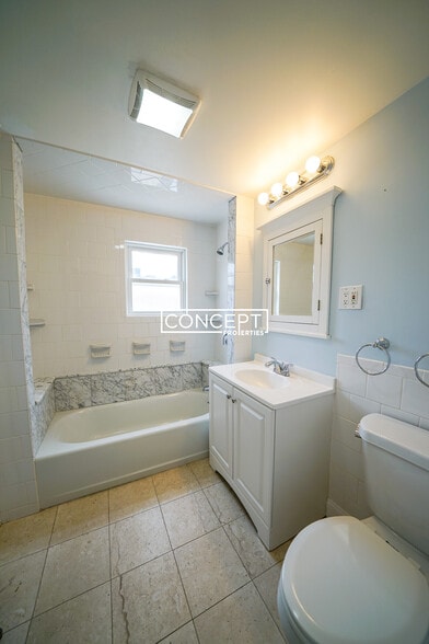 Building Photo - 22 Winslow Rd