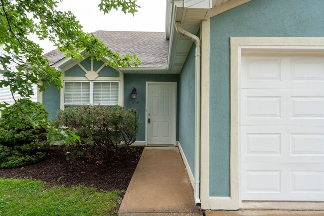 Building Photo - 3507-3509 Delmar Ct.