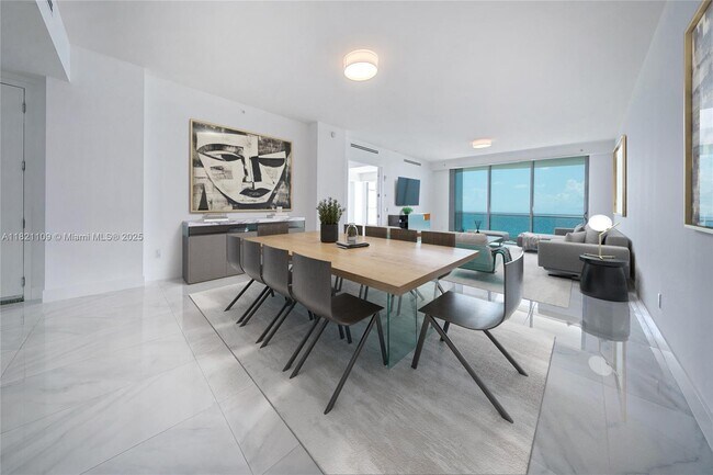 Building Photo - 9349 Collins Ave