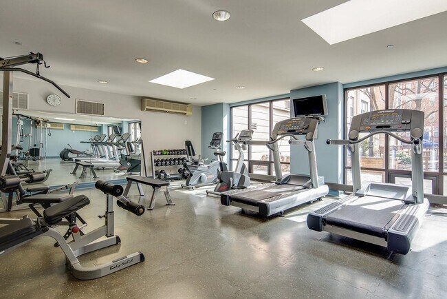 Building Photo - 149 Essex St