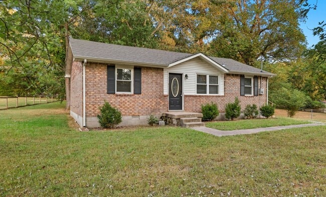 Building Photo - 1040 Britton Springs Rd