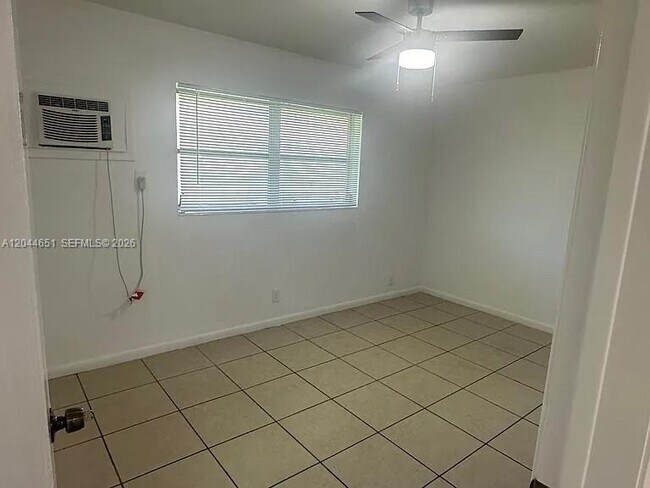 Building Photo - 2407 McKinley St