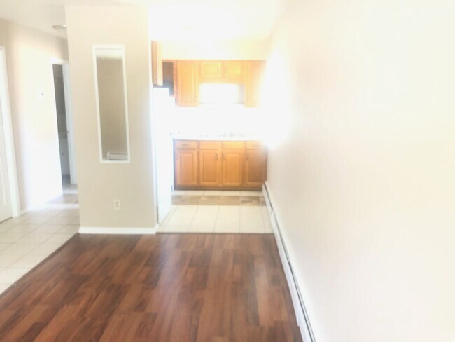 Building Photo - 1215 Wall St