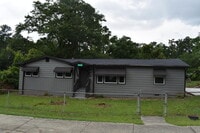 Building Photo - 512 Williams St