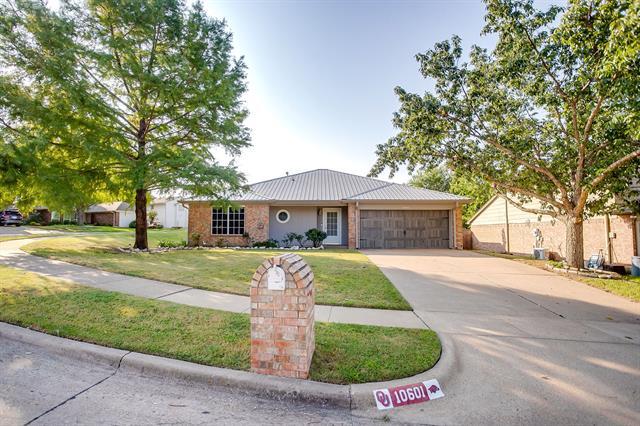 Primary Photo - 10601 Cobblestone Dr