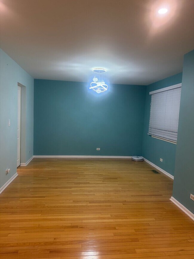 Building Photo - 434 Dogwood Terrace