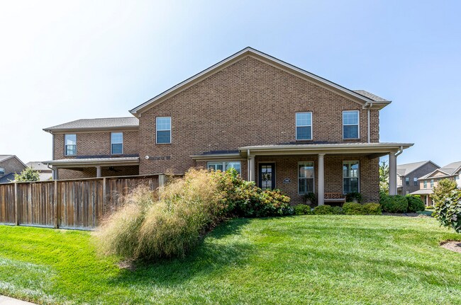 Building Photo - Beautiful Beaumont townhome – $3,000/Month