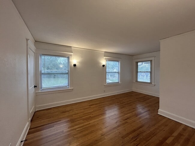 Building Photo - 4010 Bellefontaine Ave