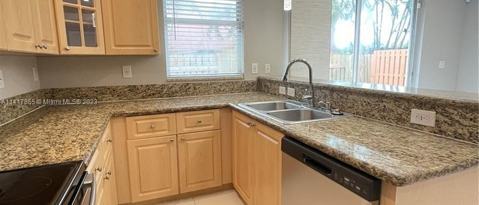 Building Photo - 6524 Hidden Cove Dr