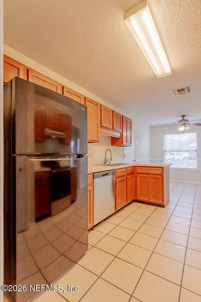 Building Photo - 5351 Morgan Horse Dr N