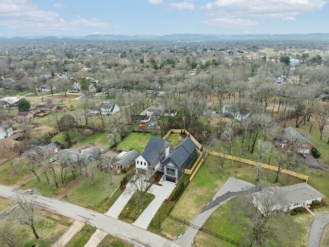 Building Photo - 85 Brookwood Terrace