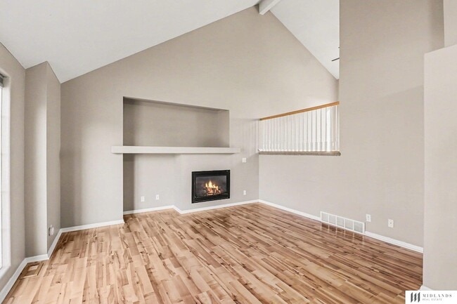 Building Photo - 11612 Monroe St