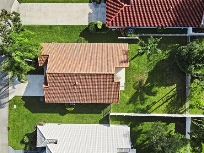 Building Photo - 4546 NW 7th Pl