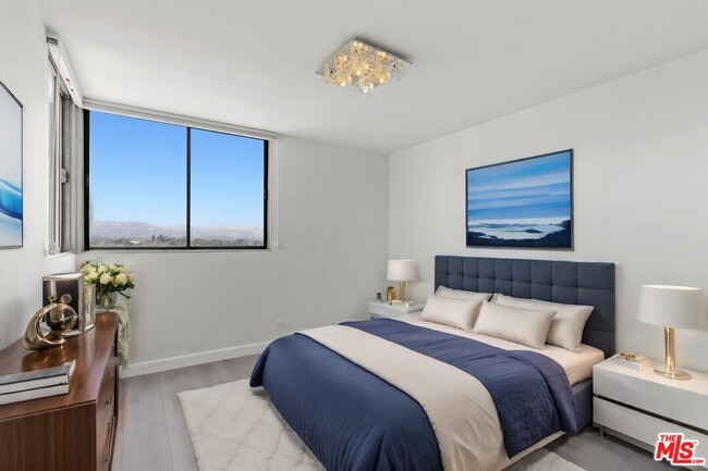 Building Photo - 10501 Wilshire Blvd