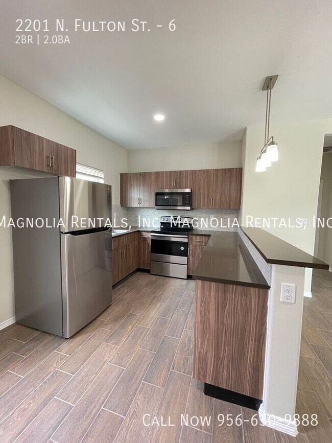 Building Photo - 2201 N Fulton St