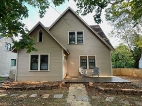 Building Photo - 412 W Ila St