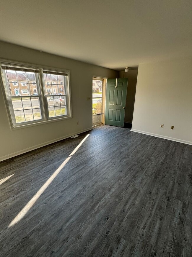 Building Photo - 2-bedroom, 1-bathroom home in East Petersburg, PA