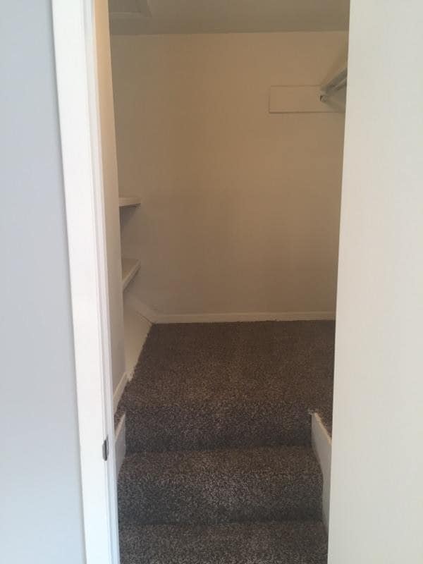 Building Photo - 540 Regal Heights Dr