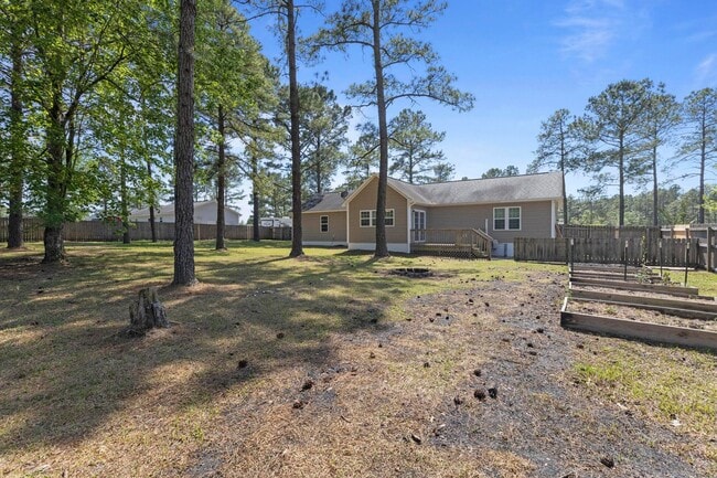 Building Photo - 117 Brian's Woods Rd