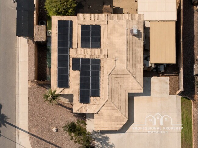 Building Photo - “Stunning 4-Bedroom, 3-Bathroom Solar Home in Rancho Sereno”
