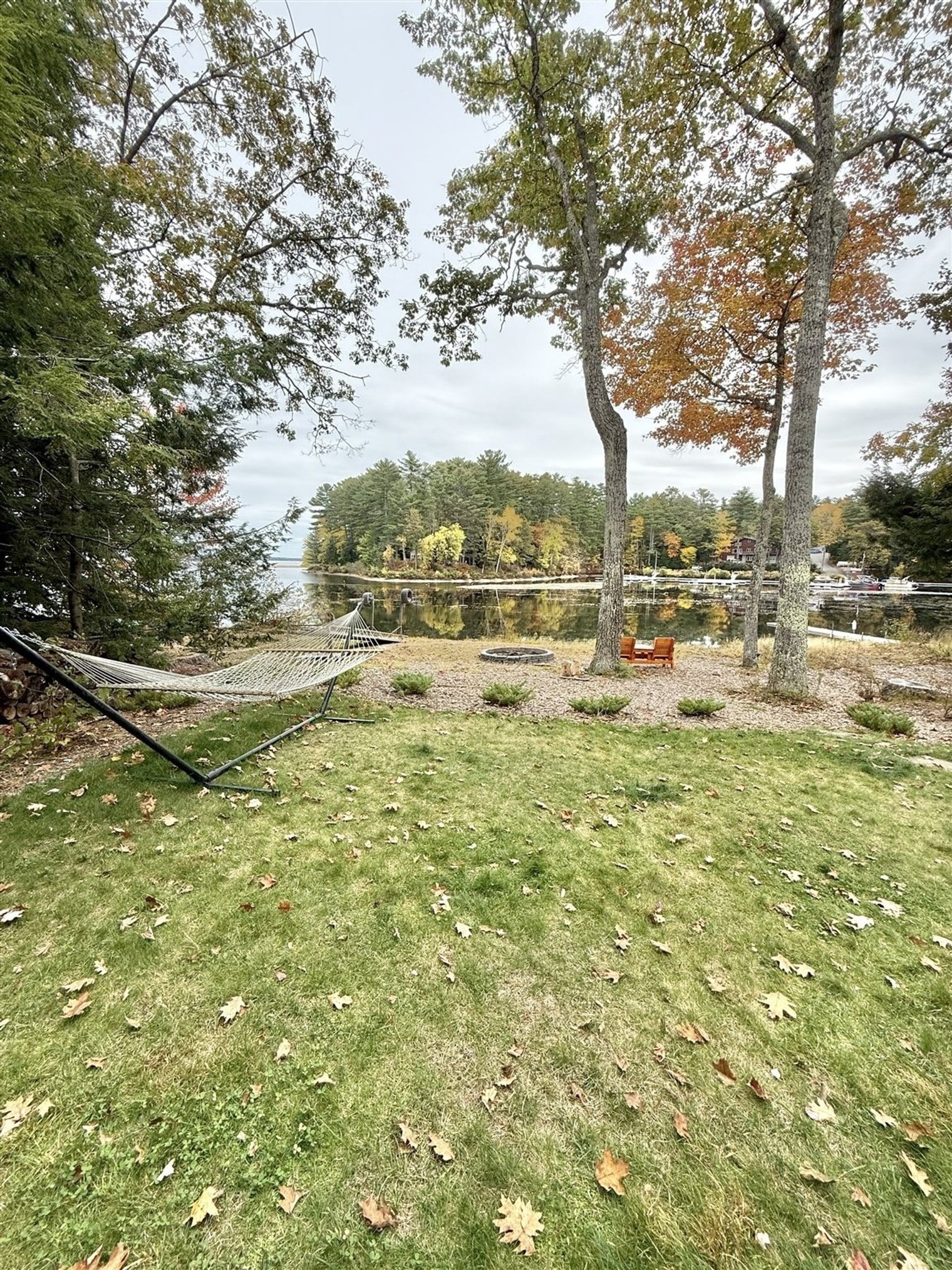 Building Photo - 304 NW River Rd